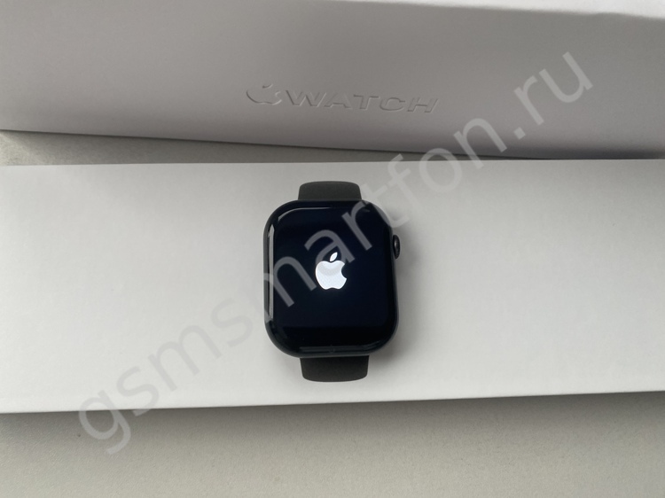 Apple Watch 11 Black Milanese Loop Black